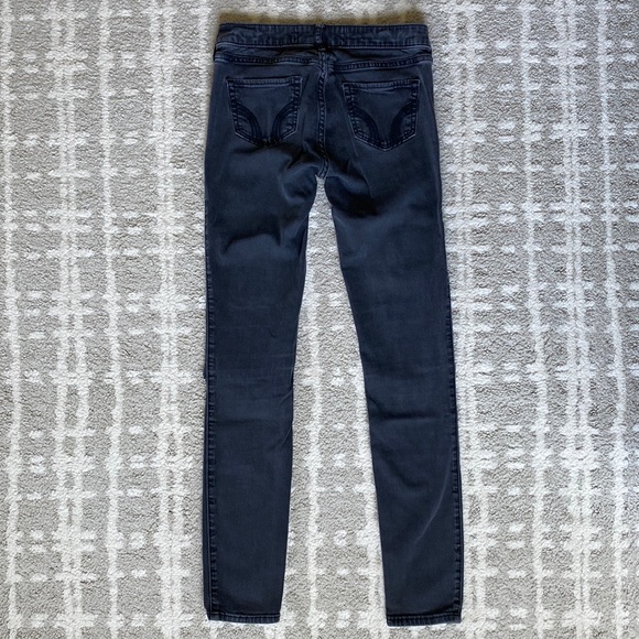 •Hollister• Distressed Skinny Jean Legging - Picture 3 of 15